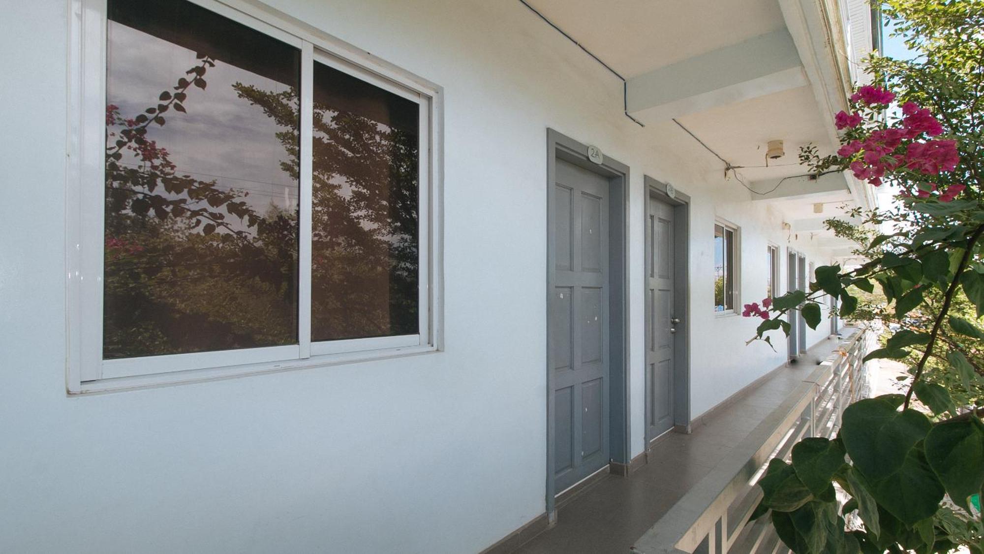 OYO 778 Fat J Apartelle Cebu Stadt Exterior foto